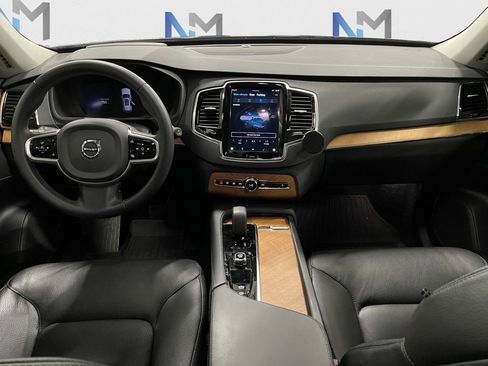 Used 2023 Volvo XC90 B5 Plus w/ Protection Package Premier image 10