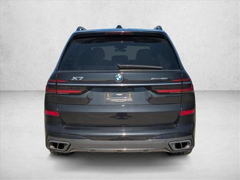 Used 2023 BMW X7 xDrive40i w/ M Sport Package AWD/4WD image 6