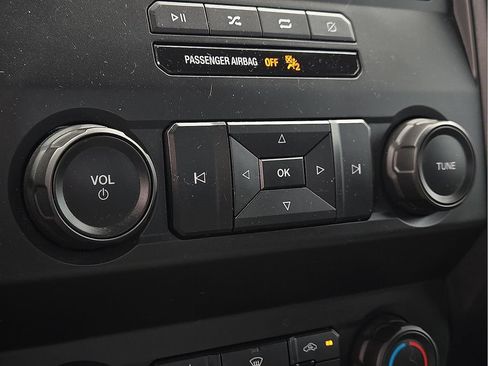 Used 2020 Ford F150 XL w/ Equipment Group 101A Mid AWD/4WD image 14