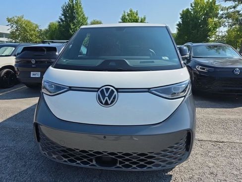 Used 2025 Volkswagen ID. Buzz Pro S Plus AWD/4WD image 2