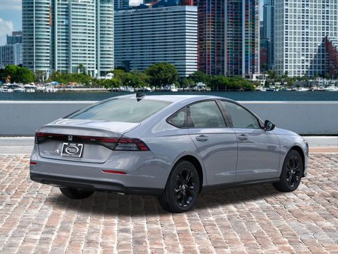 New 2025 Honda Accord SE image 5