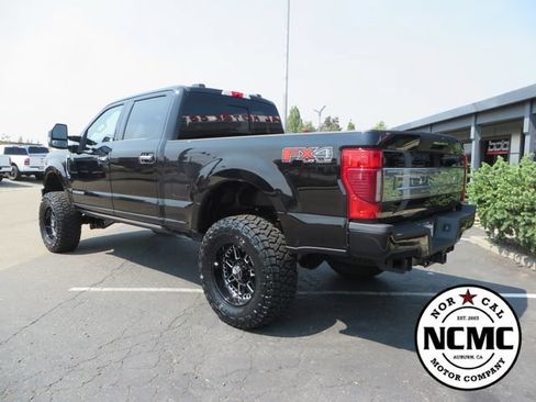 Used 2021 Ford F250 Platinum AWD/4WD image 3