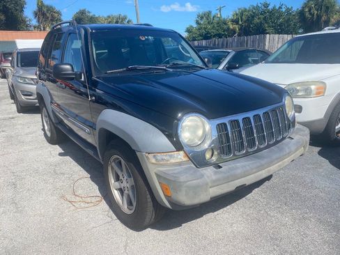 Used 2006 Jeep Liberty Sport image 1