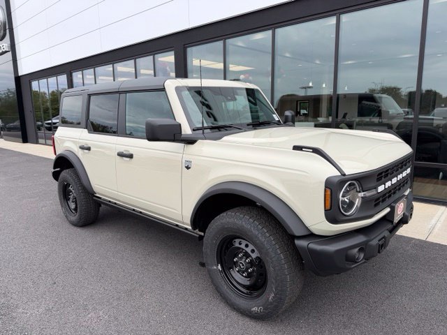 New 2026 Ford Bronco Big Bend w/ Black Diamond Package AWD/4WD image 1