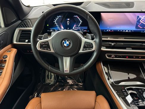 Certified 2024 BMW X5 xDrive40i w/ M Sport Package AWD/4WD image 28