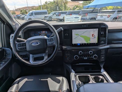 Certified 2025 Ford F250 Lariat AWD/4WD image 30