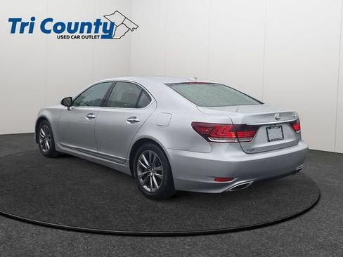 Used 2015 Lexus LS 460 AWD w/ Comfort Package image 6
