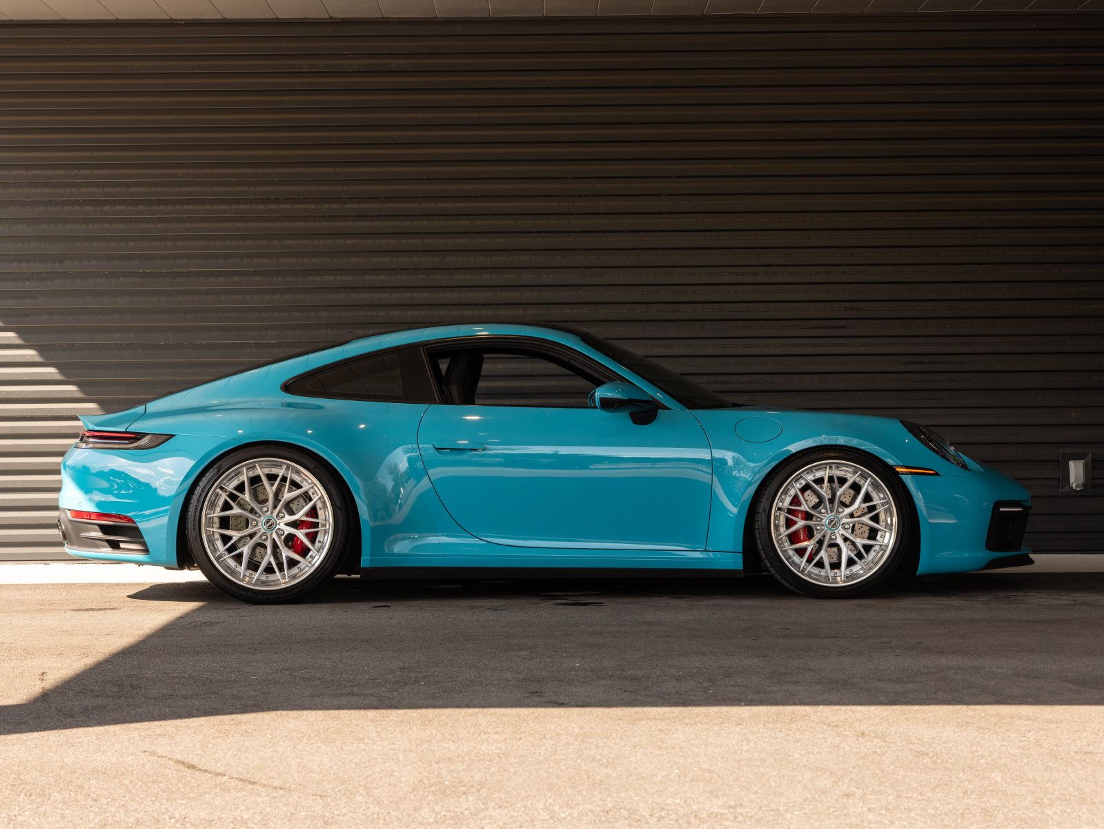 Used 2020 Porsche 911 Carrera 4S AWD/4WD image 8