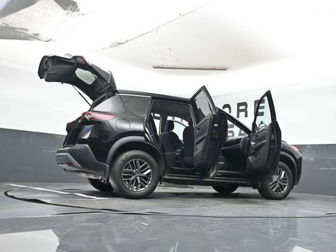 Used 2023 Nissan Rogue S image 44