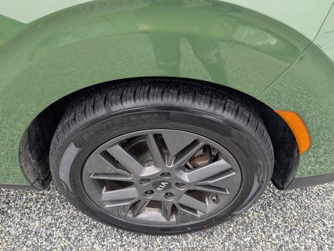 Used 2020 Kia Soul EX FWD image 4