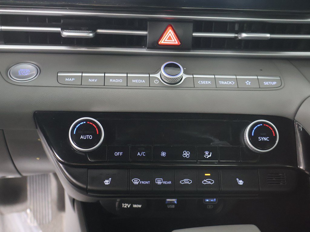 Used 2023 Hyundai Elantra SEL w/ Convenience Package FWD image 44