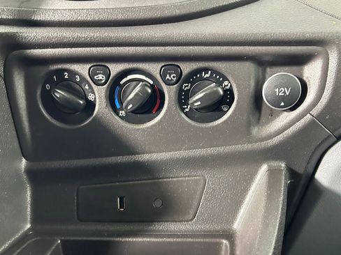 Used 2018 Ford Transit 150 XL image 18
