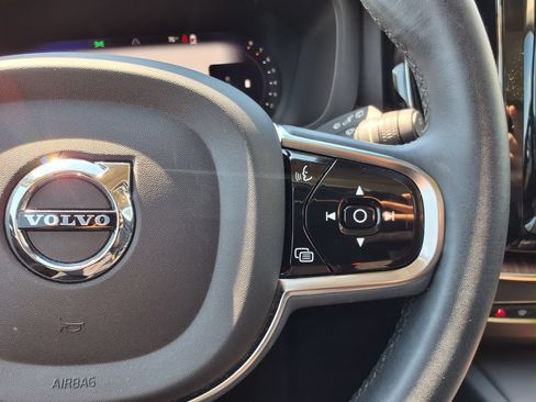 Certified 2023 Volvo XC60 B5 Plus w/ Climate Package AWD/4WD image 25