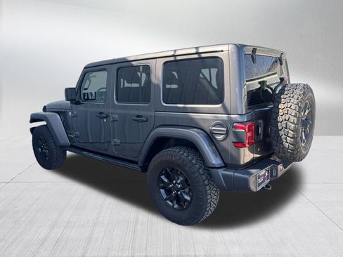 Used 2019 Jeep Wrangler Unlimited Sahara w/ Quick Order Package 24M Moab image 8