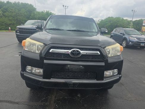 Used 2010 Toyota 4Runner 4WD image 2