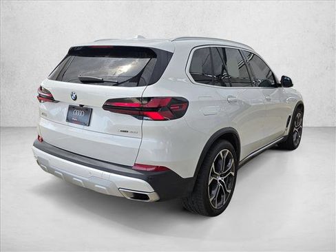 Used 2024 BMW X5 xDrive40i w/ Parking Assistance Package AWD/4WD image 5