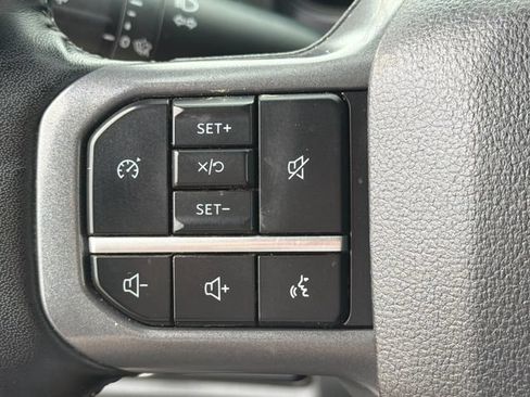 Used 2024 Ford F250 Lariat AWD/4WD image 32