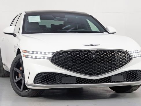 Used 2023 Genesis G90 3.5T image 4