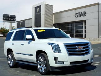 Used 2019 Cadillac Escalade Luxury image 1