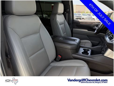 Used 2022 Chevrolet Tahoe LT w/ LT Signature Package RWD image 27