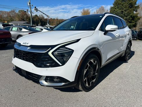 Used 2023 Kia Sportage SX image 3