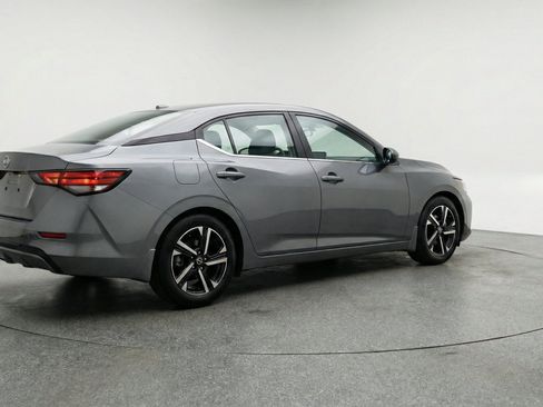 Used 2025 Nissan Sentra SV FWD image 9