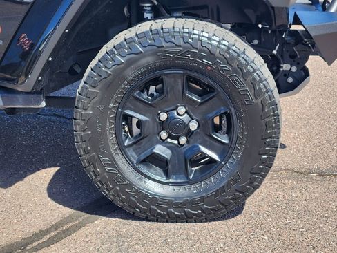 Used 2022 Jeep Gladiator Mojave w/ Trailer Tow Package image 30