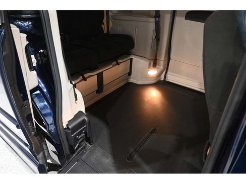 Used 2017 Dodge Grand Caravan SE w/ Power Window Group FWD image 18