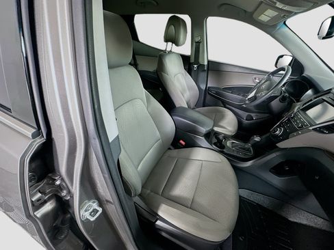 Used 2018 Hyundai Santa Fe Sport w/ 2.4L Value Package 02 FWD image 29