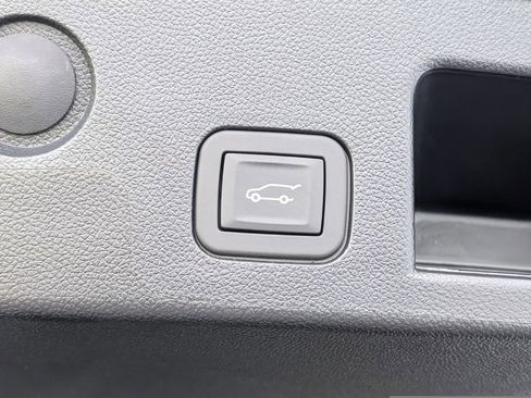 New 2026 GMC Terrain AT4 w/ LPO, Black Badging Package AWD/4WD image 27