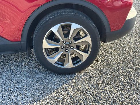 Used 2023 Ford Escape Platinum image 11