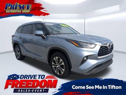Used 2023 Toyota Highlander XLE