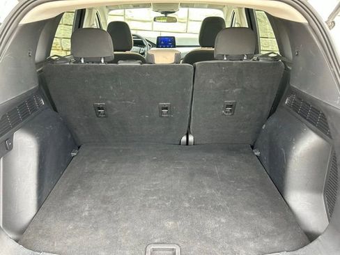 Used 2022 Ford Escape SE FWD image 11