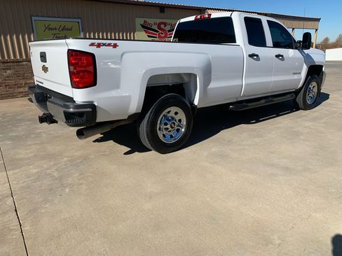 Used 2015 Chevrolet Silverado 3500 W/T image 2