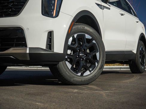 New 2026 Kia Sorento S image 6