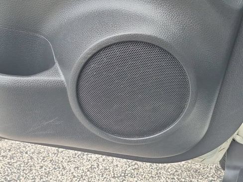 Used 2018 Nissan Rogue S FWD image 20