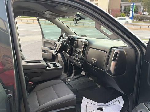Used 2019 Chevrolet Silverado 1500 LT w/ All Star Edition image 38
