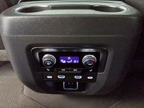 Used 2021 GMC Yukon XL Denali w/ LPO, Illumination Package image 19