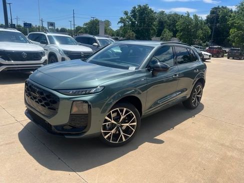 New 2026 Audi Q3 quattro 2.0T AWD/4WD image 3