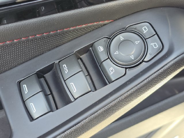 Used 2022 Chevrolet Traverse RS FWD image 22