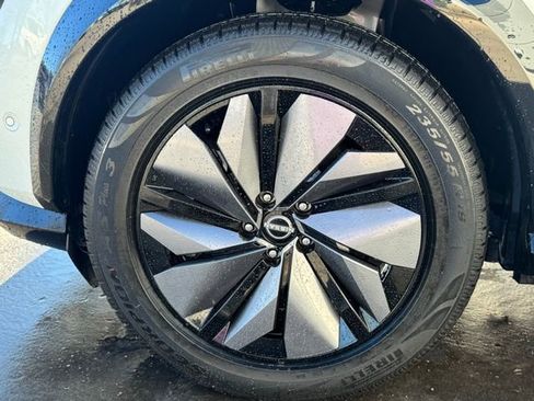 Used 2023 Nissan Ariya PLATINUM+ e-4ORCE image 10