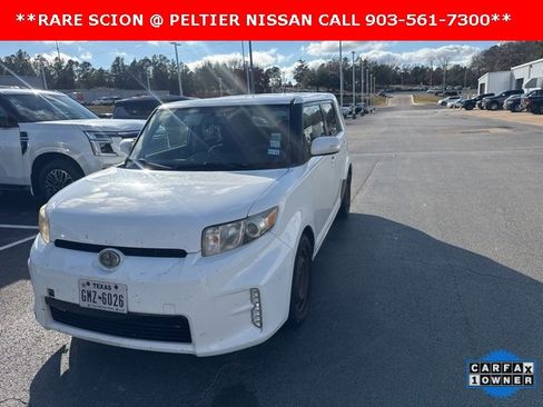 Used 2015 Scion xB image 7