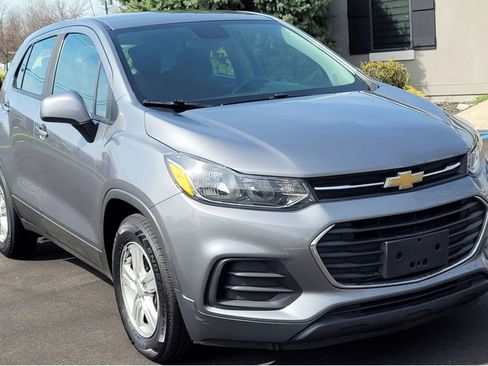 Used 2020 Chevrolet Trax LS image 11
