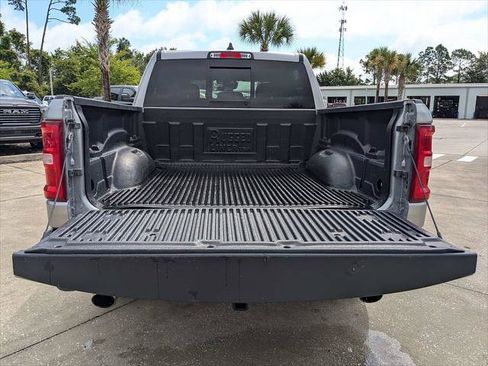 Certified 2025 RAM 1500 Big Horn AWD/4WD image 12
