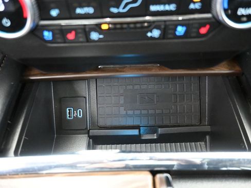 Certified 2021 Ford Expedition Platinum image 30