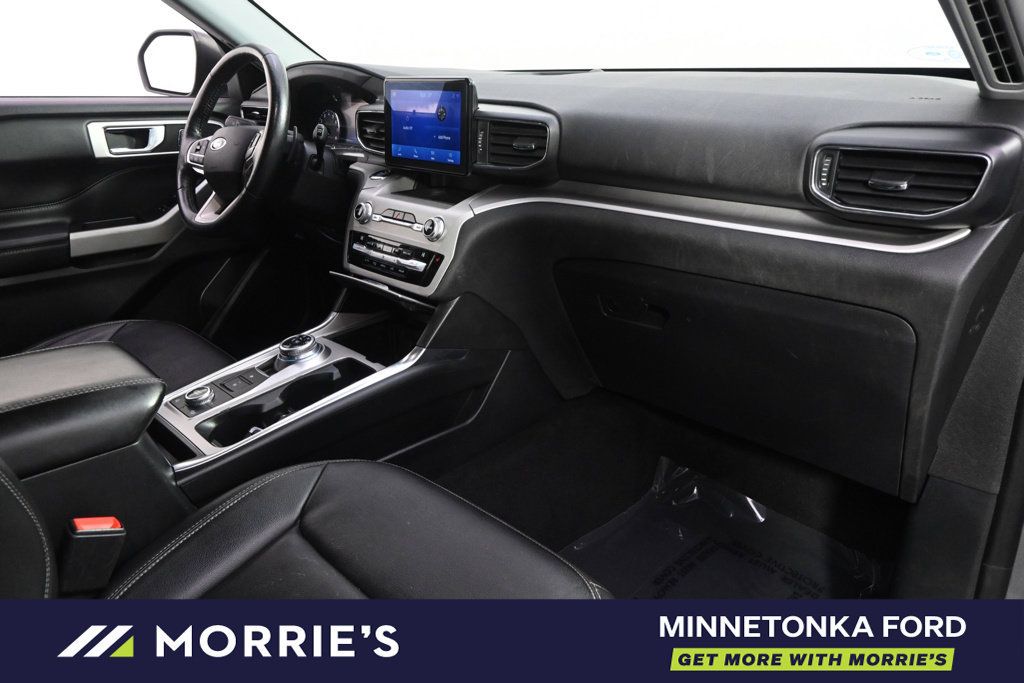 Used 2021 Ford Explorer XLT w/ Equipment Group 202A AWD/4WD image 15
