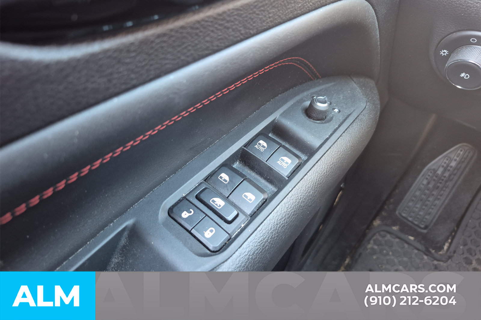 Used 2023 Jeep Compass Trailhawk AWD/4WD image 18
