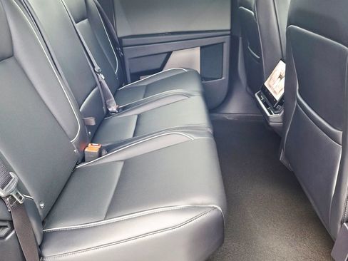 Used 2025 Tesla Cybertruck AWD Crew Cab image 16