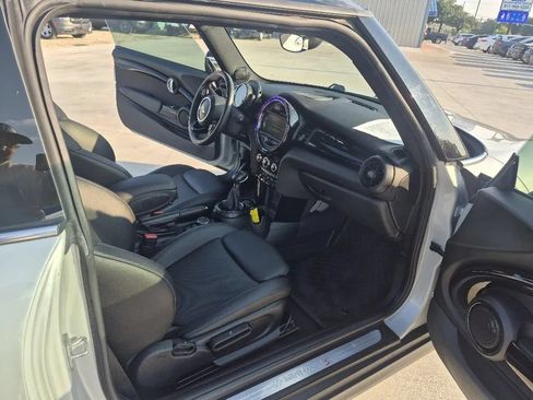 Used 2017 MINI Cooper S FWD image 16
