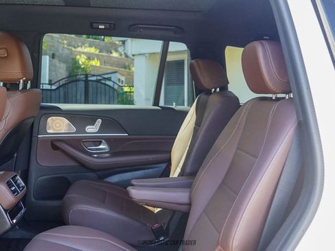 Used 2024 Mercedes-Benz GLS 450 4MATIC image 59